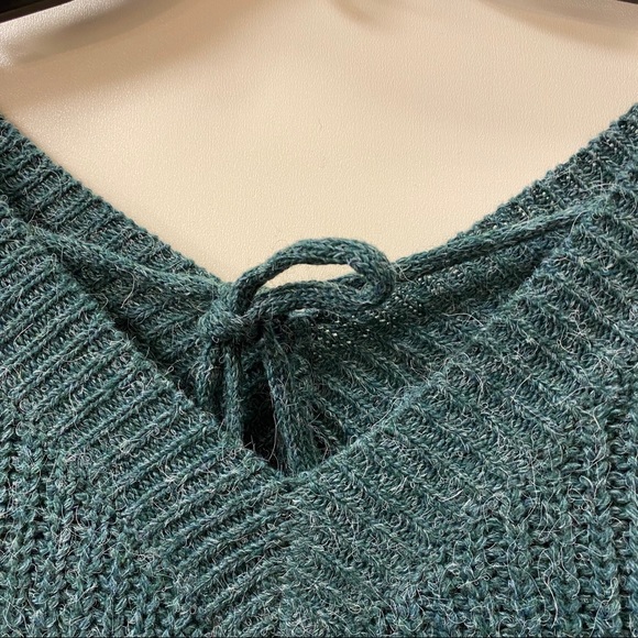 Sweater - Picture 3 of 5